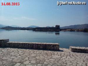 [P07] Butrint. Castelul Venețian în formă triunghiulară din secolele 14-16, situat pe partea de sud a Canalului Vivari.  » foto by ovidiuyepi
 - 
<span class="allrVoted glyphicon glyphicon-heart hidden" id="av675497"></span>
<a class="m-l-10 hidden" id="sv675497" onclick="voting_Foto_DelVot(,675497,14195)" role="button">șterge vot <span class="glyphicon glyphicon-remove"></span></a>
<a id="v9675497" class=" c-red"  onclick="voting_Foto_SetVot(675497)" role="button"><span class="glyphicon glyphicon-heart-empty"></span> <b>LIKE</b> = Votează poza</a> <img class="hidden"  id="f675497W9" src="/imagini/loader.gif" border="0" /><span class="AjErrMes hidden" id="e675497ErM"></span>