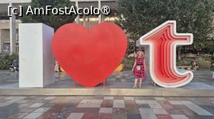 [P04] Traseul nostru a inceput din Piata Skanderbeg, unde se afla numeroase atractii, statuia lui Skanderbeg, semnul „I Love Tirana”, Muzeul National de Istorie cu fatada sa mozaicata, Turnul cu Ceas si Moscheea Et’hem Bey. » foto by geani anto
 - 
<span class="allrVoted glyphicon glyphicon-heart hidden" id="av1531352"></span>
<a class="m-l-10 hidden" id="sv1531352" onclick="voting_Foto_DelVot(,1531352,14472)" role="button">șterge vot <span class="glyphicon glyphicon-remove"></span></a>
<a id="v91531352" class=" c-red"  onclick="voting_Foto_SetVot(1531352)" role="button"><span class="glyphicon glyphicon-heart-empty"></span> <b>LIKE</b> = Votează poza</a> <img class="hidden"  id="f1531352W9" src="/imagini/loader.gif" border="0" /><span class="AjErrMes hidden" id="e1531352ErM"></span>
