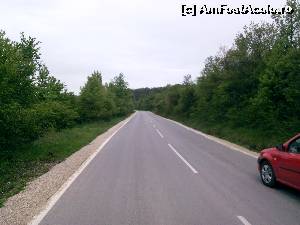 [P23] Spre Gabrovo. Acesta, este un drum reabilitat de curand,se merge excelent,iar peisajul este foarte frumos. Sunt decat 15 km pana la Gabrovo.Traseul : Tryavna-Bozhkovtsi (aici faceti dreapta,exista indicator ) - Donchovtsi - Nikolaevo - Zlatesh - Gabrovo. » foto by georgel
 - 
<span class="allrVoted glyphicon glyphicon-heart hidden" id="av620071"></span>
<a class="m-l-10 hidden" id="sv620071" onclick="voting_Foto_DelVot(,620071,14493)" role="button">șterge vot <span class="glyphicon glyphicon-remove"></span></a>
<a id="v9620071" class=" c-red"  onclick="voting_Foto_SetVot(620071)" role="button"><span class="glyphicon glyphicon-heart-empty"></span> <b>LIKE</b> = Votează poza</a> <img class="hidden"  id="f620071W9" src="/imagini/loader.gif" border="0" /><span class="AjErrMes hidden" id="e620071ErM"></span>