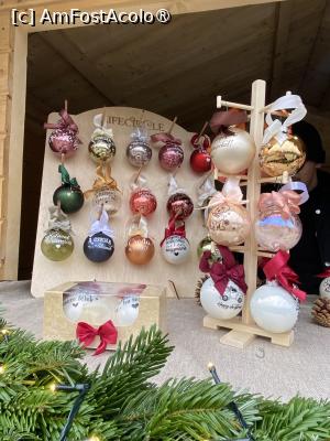 [P09] Sfântu Gheorghe. Globuri din sticlă lucrate manual. » foto by Floria
 - 
<span class="allrVoted glyphicon glyphicon-heart hidden" id="av1514973"></span>
<a class="m-l-10 hidden" id="sv1514973" onclick="voting_Foto_DelVot(,1514973,14513)" role="button">șterge vot <span class="glyphicon glyphicon-remove"></span></a>
<a id="v91514973" class=" c-red"  onclick="voting_Foto_SetVot(1514973)" role="button"><span class="glyphicon glyphicon-heart-empty"></span> <b>LIKE</b> = Votează poza</a> <img class="hidden"  id="f1514973W9" src="/imagini/loader.gif" border="0" /><span class="AjErrMes hidden" id="e1514973ErM"></span>