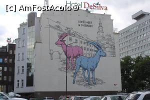 [P22] Poznań, Hotel DeSilva, Pictura  murală inspirată din legenda celor două capre » foto by mprofeanu
 - 
<span class="allrVoted glyphicon glyphicon-heart hidden" id="av1373395"></span>
<a class="m-l-10 hidden" id="sv1373395" onclick="voting_Foto_DelVot(,1373395,14982)" role="button">șterge vot <span class="glyphicon glyphicon-remove"></span></a>
<a id="v91373395" class=" c-red"  onclick="voting_Foto_SetVot(1373395)" role="button"><span class="glyphicon glyphicon-heart-empty"></span> <b>LIKE</b> = Votează poza</a> <img class="hidden"  id="f1373395W9" src="/imagini/loader.gif" border="0" /><span class="AjErrMes hidden" id="e1373395ErM"></span>