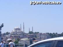 P05 [JUN-2010] Istanbul - vedere de pe Podul Galata, in departare o moschee frumoasa si minaretele  altei moschei