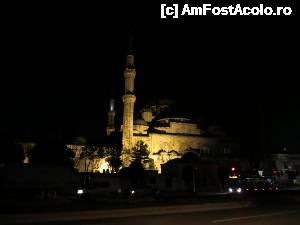 [P08] Moschee iluminată în Istanbul.  » foto by tata123 🔱
 - 
<span class="allrVoted glyphicon glyphicon-heart hidden" id="av635784"></span>
<a class="m-l-10 hidden" id="sv635784" onclick="voting_Foto_DelVot(,635784,14995)" role="button">șterge vot <span class="glyphicon glyphicon-remove"></span></a>
<a id="v9635784" class=" c-red"  onclick="voting_Foto_SetVot(635784)" role="button"><span class="glyphicon glyphicon-heart-empty"></span> <b>LIKE</b> = Votează poza</a> <img class="hidden"  id="f635784W9" src="/imagini/loader.gif" border="0" /><span class="AjErrMes hidden" id="e635784ErM"></span>