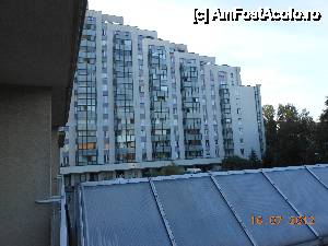 [P21] Varşovia - Best Western Hotel Felix - Clădirea de pe partea stângă.  » foto by iulianic
 - 
<span class="allrVoted glyphicon glyphicon-heart hidden" id="av457943"></span>
<a class="m-l-10 hidden" id="sv457943" onclick="voting_Foto_DelVot(,457943,15130)" role="button">șterge vot <span class="glyphicon glyphicon-remove"></span></a>
<a id="v9457943" class=" c-red"  onclick="voting_Foto_SetVot(457943)" role="button"><span class="glyphicon glyphicon-heart-empty"></span> <b>LIKE</b> = Votează poza</a> <img class="hidden"  id="f457943W9" src="/imagini/loader.gif" border="0" /><span class="AjErrMes hidden" id="e457943ErM"></span>