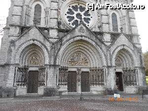 [P08] Cork - Saint Fin Barre's Cathedral; cele trei intrari.  » foto by Diaura*
 - 
<span class="allrVoted glyphicon glyphicon-heart hidden" id="av478905"></span>
<a class="m-l-10 hidden" id="sv478905" onclick="voting_Foto_DelVot(,478905,15293)" role="button">șterge vot <span class="glyphicon glyphicon-remove"></span></a>
<a id="v9478905" class=" c-red"  onclick="voting_Foto_SetVot(478905)" role="button"><span class="glyphicon glyphicon-heart-empty"></span> <b>LIKE</b> = Votează poza</a> <img class="hidden"  id="f478905W9" src="/imagini/loader.gif" border="0" /><span class="AjErrMes hidden" id="e478905ErM"></span>