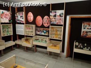 [P34] Velingrad, prin oraș. Muzeul de istorie; expoziție temporară de ouă încondeiate » foto by Dragoș_MD
 - 
<span class="allrVoted glyphicon glyphicon-heart hidden" id="av1466818"></span>
<a class="m-l-10 hidden" id="sv1466818" onclick="voting_Foto_DelVot(,1466818,15301)" role="button">șterge vot <span class="glyphicon glyphicon-remove"></span></a>
<a id="v91466818" class=" c-red"  onclick="voting_Foto_SetVot(1466818)" role="button"><span class="glyphicon glyphicon-heart-empty"></span> <b>LIKE</b> = Votează poza</a> <img class="hidden"  id="f1466818W9" src="/imagini/loader.gif" border="0" /><span class="AjErrMes hidden" id="e1466818ErM"></span>