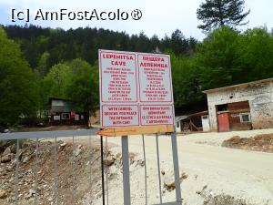 [P63] Peștera Lepenița, panou indicator spre „locul faptei” » foto by Dragoș_MD
 - 
<span class="allrVoted glyphicon glyphicon-heart hidden" id="av1467021"></span>
<a class="m-l-10 hidden" id="sv1467021" onclick="voting_Foto_DelVot(,1467021,15301)" role="button">șterge vot <span class="glyphicon glyphicon-remove"></span></a>
<a id="v91467021" class=" c-red"  onclick="voting_Foto_SetVot(1467021)" role="button"><span class="glyphicon glyphicon-heart-empty"></span> <b>LIKE</b> = Votează poza</a> <img class="hidden"  id="f1467021W9" src="/imagini/loader.gif" border="0" /><span class="AjErrMes hidden" id="e1467021ErM"></span>