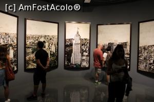 P18 [JAN-2019] Sao Paulo, Clădirea Altino Arantes -Farol Santander, expoziție permanentă a lui Vik Muniz, cu panouri cu peisajul care se vede din clădire, etajul 4