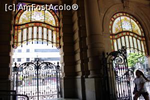 [P02] Sao Paulo, Teatro Municipal, intrarea din stânga, frumoase vitralii și porți din fier forjat » foto by mprofeanu
 - 
<span class="allrVoted glyphicon glyphicon-heart hidden" id="av1058562"></span>
<a class="m-l-10 hidden" id="sv1058562" onclick="voting_Foto_DelVot(,1058562,15313)" role="button">șterge vot <span class="glyphicon glyphicon-remove"></span></a>
<a id="v91058562" class=" c-red"  onclick="voting_Foto_SetVot(1058562)" role="button"><span class="glyphicon glyphicon-heart-empty"></span> <b>LIKE</b> = Votează poza</a> <img class="hidden"  id="f1058562W9" src="/imagini/loader.gif" border="0" /><span class="AjErrMes hidden" id="e1058562ErM"></span>