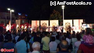 [P32] Imagine de la spectacolul Festivalului Balcanic de Folclor, din Ohrid.  » foto by Costi
 - 
<span class="allrVoted glyphicon glyphicon-heart hidden" id="av486238"></span>
<a class="m-l-10 hidden" id="sv486238" onclick="voting_Foto_DelVot(,486238,15823)" role="button">șterge vot <span class="glyphicon glyphicon-remove"></span></a>
<a id="v9486238" class=" c-red"  onclick="voting_Foto_SetVot(486238)" role="button"><span class="glyphicon glyphicon-heart-empty"></span> <b>LIKE</b> = Votează poza</a> <img class="hidden"  id="f486238W9" src="/imagini/loader.gif" border="0" /><span class="AjErrMes hidden" id="e486238ErM"></span>