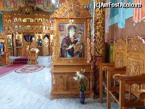 P31 [AUG-2013] Mănăstirea Colilia - o altă copie a unei icoane făcătoare de Minuni a Maicii Domnului aflată în pronaosul bisericii cu hramul ”Intrarea în Biserică a Maicii Domnului”