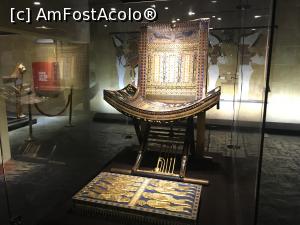 P20 [MAY-2019] King Tut Museum – alt scaun regal