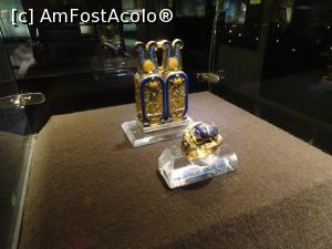 P24 [MAY-2019] King Tut Museum – o brăţară de aur şi două sticluţe de parfum