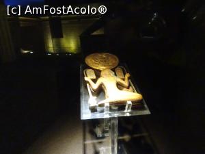 [P30] King Tut Museum – cutie pentru oglindă în forma faraonului » foto by nicole33
 - 
<span class="allrVoted glyphicon glyphicon-heart hidden" id="av1208545"></span>
<a class="m-l-10 hidden" id="sv1208545" onclick="voting_Foto_DelVot(,1208545,16440)" role="button">șterge vot <span class="glyphicon glyphicon-remove"></span></a>
<a id="v91208545" class=" c-red"  onclick="voting_Foto_SetVot(1208545)" role="button"><span class="glyphicon glyphicon-heart-empty"></span> <b>LIKE</b> = Votează poza</a> <img class="hidden"  id="f1208545W9" src="/imagini/loader.gif" border="0" /><span class="AjErrMes hidden" id="e1208545ErM"></span>