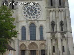 [P04] Chartres - Catedrala Notre-Dame de Chartres. Fațada vestică. » foto by iulianic
 - 
<span class="allrVoted glyphicon glyphicon-heart hidden" id="av1441113"></span>
<a class="m-l-10 hidden" id="sv1441113" onclick="voting_Foto_DelVot(,1441113,16471)" role="button">șterge vot <span class="glyphicon glyphicon-remove"></span></a>
<a id="v91441113" class=" c-red"  onclick="voting_Foto_SetVot(1441113)" role="button"><span class="glyphicon glyphicon-heart-empty"></span> <b>LIKE</b> = Votează poza</a> <img class="hidden"  id="f1441113W9" src="/imagini/loader.gif" border="0" /><span class="AjErrMes hidden" id="e1441113ErM"></span>