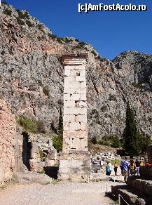 P31 [OCT-2008] Obelisc de piatra inca in picioare dupa trei secole