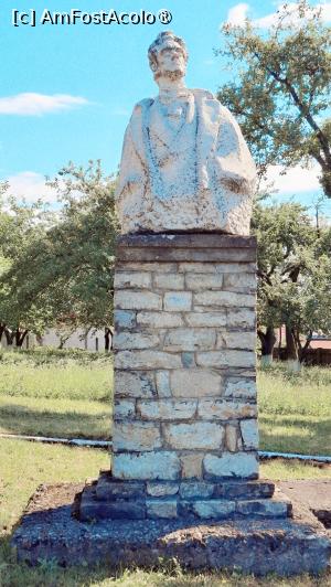 [P12] Stupca - La Casa memoriala 'Ciprian Porumbescu'. » foto by iulianic
 - 
<span class="allrVoted glyphicon glyphicon-heart hidden" id="av1541698"></span>
<a class="m-l-10 hidden" id="sv1541698" onclick="voting_Foto_DelVot(,1541698,16986)" role="button">șterge vot <span class="glyphicon glyphicon-remove"></span></a>
<a id="v91541698" class=" c-red"  onclick="voting_Foto_SetVot(1541698)" role="button"><span class="glyphicon glyphicon-heart-empty"></span> <b>LIKE</b> = Votează poza</a> <img class="hidden"  id="f1541698W9" src="/imagini/loader.gif" border="0" /><span class="AjErrMes hidden" id="e1541698ErM"></span>