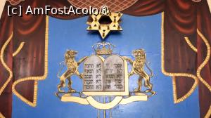 [P04] Tablele Legii, susținute de doi lei (leul fiind simbolul tribului lui Iuda), sub o coroană » foto by pepsi70ro
 - 
<span class="allrVoted glyphicon glyphicon-heart hidden" id="av1516284"></span>
<a class="m-l-10 hidden" id="sv1516284" onclick="voting_Foto_DelVot(,1516284,17175)" role="button">șterge vot <span class="glyphicon glyphicon-remove"></span></a>
<a id="v91516284" class=" c-red"  onclick="voting_Foto_SetVot(1516284)" role="button"><span class="glyphicon glyphicon-heart-empty"></span> <b>LIKE</b> = Votează poza</a> <img class="hidden"  id="f1516284W9" src="/imagini/loader.gif" border="0" /><span class="AjErrMes hidden" id="e1516284ErM"></span>