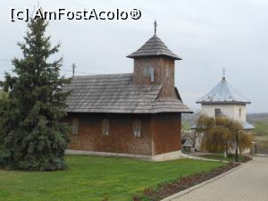 P07 [APR-2023] Mănăstirea “Dimitrie Cantemir” - Biserica veche, din lemn.