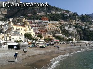 [P16] Spiaggia Grande, Positano » foto by crismis
 - 
<span class="allrVoted glyphicon glyphicon-heart hidden" id="av961781"></span>
<a class="m-l-10 hidden" id="sv961781" onclick="voting_Foto_DelVot(,961781,17505)" role="button">șterge vot <span class="glyphicon glyphicon-remove"></span></a>
<a id="v9961781" class=" c-red"  onclick="voting_Foto_SetVot(961781)" role="button"><span class="glyphicon glyphicon-heart-empty"></span> <b>LIKE</b> = Votează poza</a> <img class="hidden"  id="f961781W9" src="/imagini/loader.gif" border="0" /><span class="AjErrMes hidden" id="e961781ErM"></span>