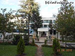 [P01] Întâlnirea AFA - bis 2015 - Macedonia, intrarea principală în Izgrev Hotel Spa & Aquapark Struga.  » foto by iulianic
 - 
<span class="allrVoted glyphicon glyphicon-heart hidden" id="av662021"></span>
<a class="m-l-10 hidden" id="sv662021" onclick="voting_Foto_DelVot(,662021,18234)" role="button">șterge vot <span class="glyphicon glyphicon-remove"></span></a>
<a id="v9662021" class=" c-red"  onclick="voting_Foto_SetVot(662021)" role="button"><span class="glyphicon glyphicon-heart-empty"></span> <b>LIKE</b> = Votează poza</a> <img class="hidden"  id="f662021W9" src="/imagini/loader.gif" border="0" /><span class="AjErrMes hidden" id="e662021ErM"></span>