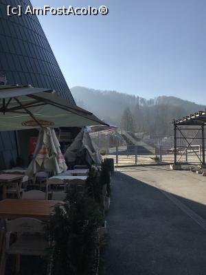 [P05] Zoo Brașov, 1 Decembrie 2018, terasa de la Zoofetărie » foto by krisstinna
 - 
<span class="allrVoted glyphicon glyphicon-heart hidden" id="av1043027"></span>
<a class="m-l-10 hidden" id="sv1043027" onclick="voting_Foto_DelVot(,1043027,18241)" role="button">șterge vot <span class="glyphicon glyphicon-remove"></span></a>
<a id="v91043027" class=" c-red"  onclick="voting_Foto_SetVot(1043027)" role="button"><span class="glyphicon glyphicon-heart-empty"></span> <b>LIKE</b> = Votează poza</a> <img class="hidden"  id="f1043027W9" src="/imagini/loader.gif" border="0" /><span class="AjErrMes hidden" id="e1043027ErM"></span>