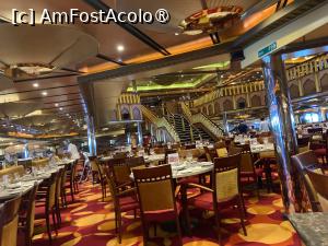 [P12] În croazieră cu Costa Fortuna - restaurantul Raffaello » foto by nicole33
 - 
<span class="allrVoted glyphicon glyphicon-heart hidden" id="av1543032"></span>
<a class="m-l-10 hidden" id="sv1543032" onclick="voting_Foto_DelVot(,1543032,18730)" role="button">șterge vot <span class="glyphicon glyphicon-remove"></span></a>
<a id="v91543032" class=" c-red"  onclick="voting_Foto_SetVot(1543032)" role="button"><span class="glyphicon glyphicon-heart-empty"></span> <b>LIKE</b> = Votează poza</a> <img class="hidden"  id="f1543032W9" src="/imagini/loader.gif" border="0" /><span class="AjErrMes hidden" id="e1543032ErM"></span>