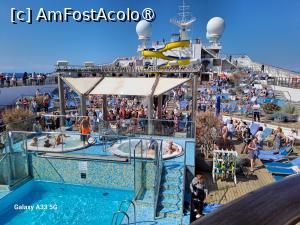 [P03] În croazieră cu Costa Fortuna - piscina principală şi jacuzzi » foto by nicole33
 - 
<span class="allrVoted glyphicon glyphicon-heart hidden" id="av1543023"></span>
<a class="m-l-10 hidden" id="sv1543023" onclick="voting_Foto_DelVot(,1543023,18730)" role="button">șterge vot <span class="glyphicon glyphicon-remove"></span></a>
<a id="v91543023" class=" c-red"  onclick="voting_Foto_SetVot(1543023)" role="button"><span class="glyphicon glyphicon-heart-empty"></span> <b>LIKE</b> = Votează poza</a> <img class="hidden"  id="f1543023W9" src="/imagini/loader.gif" border="0" /><span class="AjErrMes hidden" id="e1543023ErM"></span>