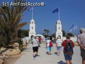 [P01] Kallithea Springs - Din parcare, spre intrarea în complex.  » foto by iulianic
 - 
<span class="allrVoted glyphicon glyphicon-heart hidden" id="av1007610"></span>
<a class="m-l-10 hidden" id="sv1007610" onclick="voting_Foto_DelVot(,1007610,18817)" role="button">șterge vot <span class="glyphicon glyphicon-remove"></span></a>
<a id="v91007610" class=" c-red"  onclick="voting_Foto_SetVot(1007610)" role="button"><span class="glyphicon glyphicon-heart-empty"></span> <b>LIKE</b> = Votează poza</a> <img class="hidden"  id="f1007610W9" src="/imagini/loader.gif" border="0" /><span class="AjErrMes hidden" id="e1007610ErM"></span>