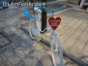 [P43] Reclamă la închirieri mașini, biciclete, frumoasă ideea...  » foto by maryka
 - 
<span class="allrVoted glyphicon glyphicon-heart hidden" id="av904419"></span>
<a class="m-l-10 hidden" id="sv904419" onclick="voting_Foto_DelVot(,904419,19366)" role="button">șterge vot <span class="glyphicon glyphicon-remove"></span></a>
<a id="v9904419" class=" c-red"  onclick="voting_Foto_SetVot(904419)" role="button"><span class="glyphicon glyphicon-heart-empty"></span> <b>LIKE</b> = Votează poza</a> <img class="hidden"  id="f904419W9" src="/imagini/loader.gif" border="0" /><span class="AjErrMes hidden" id="e904419ErM"></span>