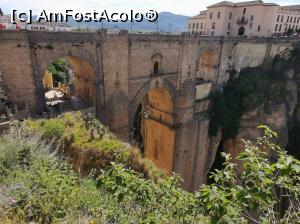 P09 [MAY-2019] Puente Nuevo (Podul Nou). Fereastra care se vede la arcada din mijloc este fosta închisoare. 