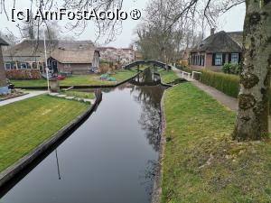 [P08] Stradă în Giethoornul vechi » foto by Marius 72
 - 
<span class="allrVoted glyphicon glyphicon-heart hidden" id="av1450741"></span>
<a class="m-l-10 hidden" id="sv1450741" onclick="voting_Foto_DelVot(,1450741,19677)" role="button">șterge vot <span class="glyphicon glyphicon-remove"></span></a>
<a id="v91450741" class=" c-red"  onclick="voting_Foto_SetVot(1450741)" role="button"><span class="glyphicon glyphicon-heart-empty"></span> <b>LIKE</b> = Votează poza</a> <img class="hidden"  id="f1450741W9" src="/imagini/loader.gif" border="0" /><span class="AjErrMes hidden" id="e1450741ErM"></span>