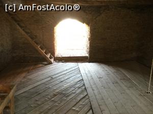 [P31] Cetatea Slimnic - Turnul Clopotnita, un etaj intermediar » foto by mishu
 - 
<span class="allrVoted glyphicon glyphicon-heart hidden" id="av892385"></span>
<a class="m-l-10 hidden" id="sv892385" onclick="voting_Foto_DelVot(,892385,19908)" role="button">șterge vot <span class="glyphicon glyphicon-remove"></span></a>
<a id="v9892385" class=" c-red"  onclick="voting_Foto_SetVot(892385)" role="button"><span class="glyphicon glyphicon-heart-empty"></span> <b>LIKE</b> = Votează poza</a> <img class="hidden"  id="f892385W9" src="/imagini/loader.gif" border="0" /><span class="AjErrMes hidden" id="e892385ErM"></span>