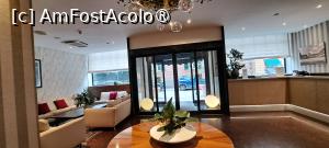 [P23] Hotel Re Enzo,în față accesul în hotel, în dreapta recepția, în stânga o parte din lobby » foto by irinad
 - 
<span class="allrVoted glyphicon glyphicon-heart hidden" id="av1519908"></span>
<a class="m-l-10 hidden" id="sv1519908" onclick="voting_Foto_DelVot(,1519908,19987)" role="button">șterge vot <span class="glyphicon glyphicon-remove"></span></a>
<a id="v91519908" class=" c-red"  onclick="voting_Foto_SetVot(1519908)" role="button"><span class="glyphicon glyphicon-heart-empty"></span> <b>LIKE</b> = Votează poza</a> <img class="hidden"  id="f1519908W9" src="/imagini/loader.gif" border="0" /><span class="AjErrMes hidden" id="e1519908ErM"></span>