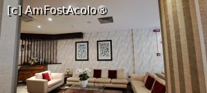 [P34] Hotel Re Enzo,o parte din lobby » foto by irinad
 - 
<span class="allrVoted glyphicon glyphicon-heart hidden" id="av1519919"></span>
<a class="m-l-10 hidden" id="sv1519919" onclick="voting_Foto_DelVot(,1519919,19987)" role="button">șterge vot <span class="glyphicon glyphicon-remove"></span></a>
<a id="v91519919" class=" c-red"  onclick="voting_Foto_SetVot(1519919)" role="button"><span class="glyphicon glyphicon-heart-empty"></span> <b>LIKE</b> = Votează poza</a> <img class="hidden"  id="f1519919W9" src="/imagini/loader.gif" border="0" /><span class="AjErrMes hidden" id="e1519919ErM"></span>