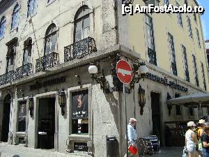 [P25] Restaurantul este langa gara Rossio, pe colt-are si mese afara pe laterala » foto by mireille
 - 
<span class="allrVoted glyphicon glyphicon-heart hidden" id="av467776"></span>
<a class="m-l-10 hidden" id="sv467776" onclick="voting_Foto_DelVot(,467776,20046)" role="button">șterge vot <span class="glyphicon glyphicon-remove"></span></a>
<a id="v9467776" class=" c-red"  onclick="voting_Foto_SetVot(467776)" role="button"><span class="glyphicon glyphicon-heart-empty"></span> <b>LIKE</b> = Votează poza</a> <img class="hidden"  id="f467776W9" src="/imagini/loader.gif" border="0" /><span class="AjErrMes hidden" id="e467776ErM"></span>