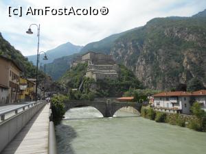 [P03] Forte di Bard - Valle d'Aosta, vazut de pe unul din podurile peste raul Dora.  » foto by Diaura*
 - 
<span class="allrVoted glyphicon glyphicon-heart hidden" id="av1057435"></span>
<a class="m-l-10 hidden" id="sv1057435" onclick="voting_Foto_DelVot(,1057435,20284)" role="button">șterge vot <span class="glyphicon glyphicon-remove"></span></a>
<a id="v91057435" class=" c-red"  onclick="voting_Foto_SetVot(1057435)" role="button"><span class="glyphicon glyphicon-heart-empty"></span> <b>LIKE</b> = Votează poza</a> <img class="hidden"  id="f1057435W9" src="/imagini/loader.gif" border="0" /><span class="AjErrMes hidden" id="e1057435ErM"></span>