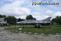 [P07] MIG-21, avionul lt. col. av., scriitor Doru Davidovici » foto by Costi
 - 
<span class="allrVoted glyphicon glyphicon-heart hidden" id="av98496"></span>
<a class="m-l-10 hidden" id="sv98496" onclick="voting_Foto_DelVot(,98496,20314)" role="button">șterge vot <span class="glyphicon glyphicon-remove"></span></a>
<a id="v998496" class=" c-red"  onclick="voting_Foto_SetVot(98496)" role="button"><span class="glyphicon glyphicon-heart-empty"></span> <b>LIKE</b> = Votează poza</a> <img class="hidden"  id="f98496W9" src="/imagini/loader.gif" border="0" /><span class="AjErrMes hidden" id="e98496ErM"></span>