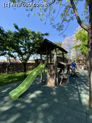 [P26] Gradina Snagov. Locul de joaca. » foto by Floria
 - 
<span class="allrVoted glyphicon glyphicon-heart hidden" id="av1483455"></span>
<a class="m-l-10 hidden" id="sv1483455" onclick="voting_Foto_DelVot(,1483455,20727)" role="button">șterge vot <span class="glyphicon glyphicon-remove"></span></a>
<a id="v91483455" class=" c-red"  onclick="voting_Foto_SetVot(1483455)" role="button"><span class="glyphicon glyphicon-heart-empty"></span> <b>LIKE</b> = Votează poza</a> <img class="hidden"  id="f1483455W9" src="/imagini/loader.gif" border="0" /><span class="AjErrMes hidden" id="e1483455ErM"></span>