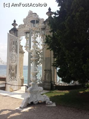 [P09] Istanbul - Dolmabahce » foto by alina1104
 - 
<span class="allrVoted glyphicon glyphicon-heart hidden" id="av718268"></span>
<a class="m-l-10 hidden" id="sv718268" onclick="voting_Foto_DelVot(,718268,20760)" role="button">șterge vot <span class="glyphicon glyphicon-remove"></span></a>
<a id="v9718268" class=" c-red"  onclick="voting_Foto_SetVot(718268)" role="button"><span class="glyphicon glyphicon-heart-empty"></span> <b>LIKE</b> = Votează poza</a> <img class="hidden"  id="f718268W9" src="/imagini/loader.gif" border="0" /><span class="AjErrMes hidden" id="e718268ErM"></span>
