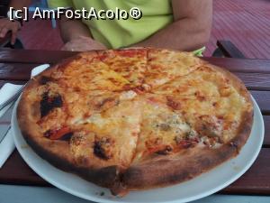 [P10] pizza Quatro Formaggi - cea mai bună » foto by diana2015
 - 
<span class="allrVoted glyphicon glyphicon-heart hidden" id="av1097539"></span>
<a class="m-l-10 hidden" id="sv1097539" onclick="voting_Foto_DelVot(,1097539,20786)" role="button">șterge vot <span class="glyphicon glyphicon-remove"></span></a>
<a id="v91097539" class=" c-red"  onclick="voting_Foto_SetVot(1097539)" role="button"><span class="glyphicon glyphicon-heart-empty"></span> <b>LIKE</b> = Votează poza</a> <img class="hidden"  id="f1097539W9" src="/imagini/loader.gif" border="0" /><span class="AjErrMes hidden" id="e1097539ErM"></span>