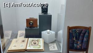 [P46] Expoziția Curtea Domnească: aparat și album foto, și necessaire, anii 1900 » foto by Carmen Ion
 - 
<span class="allrVoted glyphicon glyphicon-heart hidden" id="av1505465"></span>
<a class="m-l-10 hidden" id="sv1505465" onclick="voting_Foto_DelVot(,1505465,20792)" role="button">șterge vot <span class="glyphicon glyphicon-remove"></span></a>
<a id="v91505465" class=" c-red"  onclick="voting_Foto_SetVot(1505465)" role="button"><span class="glyphicon glyphicon-heart-empty"></span> <b>LIKE</b> = Votează poza</a> <img class="hidden"  id="f1505465W9" src="/imagini/loader.gif" border="0" /><span class="AjErrMes hidden" id="e1505465ErM"></span>