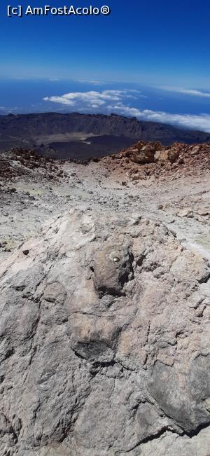 P09 [APR-2022] Pico del Teide, vârful de 3718 m înălţime marcat de autorităţile spaniole printr-un bumb metalic