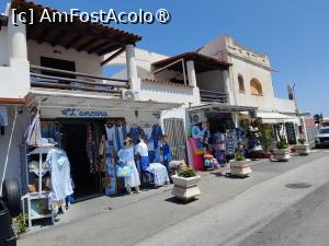 [P24] La pas prin Insula Vulcano; magazine de suveniruri aproape de port » foto by crismis
 - 
<span class="allrVoted glyphicon glyphicon-heart hidden" id="av1498753"></span>
<a class="m-l-10 hidden" id="sv1498753" onclick="voting_Foto_DelVot(,1498753,21065)" role="button">șterge vot <span class="glyphicon glyphicon-remove"></span></a>
<a id="v91498753" class=" c-red"  onclick="voting_Foto_SetVot(1498753)" role="button"><span class="glyphicon glyphicon-heart-empty"></span> <b>LIKE</b> = Votează poza</a> <img class="hidden"  id="f1498753W9" src="/imagini/loader.gif" border="0" /><span class="AjErrMes hidden" id="e1498753ErM"></span>