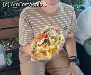 [P15] Așa arată un gyros XXL. » foto by tata123 🔱
 - 
<span class="allrVoted glyphicon glyphicon-heart hidden" id="av1535203"></span>
<a class="m-l-10 hidden" id="sv1535203" onclick="voting_Foto_DelVot(,1535203,21168)" role="button">șterge vot <span class="glyphicon glyphicon-remove"></span></a>
<a id="v91535203" class=" c-red"  onclick="voting_Foto_SetVot(1535203)" role="button"><span class="glyphicon glyphicon-heart-empty"></span> <b>LIKE</b> = Votează poza</a> <img class="hidden"  id="f1535203W9" src="/imagini/loader.gif" border="0" /><span class="AjErrMes hidden" id="e1535203ErM"></span>