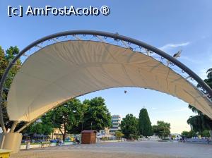 [P04] Piața Libertății (are ieșire spre port). » foto by tata123 🔱
 - 
<span class="allrVoted glyphicon glyphicon-heart hidden" id="av1535192"></span>
<a class="m-l-10 hidden" id="sv1535192" onclick="voting_Foto_DelVot(,1535192,21168)" role="button">șterge vot <span class="glyphicon glyphicon-remove"></span></a>
<a id="v91535192" class=" c-red"  onclick="voting_Foto_SetVot(1535192)" role="button"><span class="glyphicon glyphicon-heart-empty"></span> <b>LIKE</b> = Votează poza</a> <img class="hidden"  id="f1535192W9" src="/imagini/loader.gif" border="0" /><span class="AjErrMes hidden" id="e1535192ErM"></span>