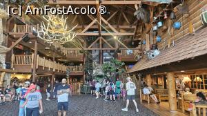 [P15] Great Wolf Lodge Niagara Falls » foto by robert
 - 
<span class="allrVoted glyphicon glyphicon-heart hidden" id="av1544962"></span>
<a class="m-l-10 hidden" id="sv1544962" onclick="voting_Foto_DelVot(,1544962,21215)" role="button">șterge vot <span class="glyphicon glyphicon-remove"></span></a>
<a id="v91544962" class=" c-red"  onclick="voting_Foto_SetVot(1544962)" role="button"><span class="glyphicon glyphicon-heart-empty"></span> <b>LIKE</b> = Votează poza</a> <img class="hidden"  id="f1544962W9" src="/imagini/loader.gif" border="0" /><span class="AjErrMes hidden" id="e1544962ErM"></span>