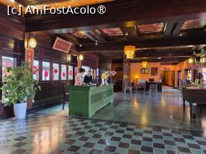 [P06] Spatel d’Annam Hotel; recepția » foto by crismis
 - 
<span class="allrVoted glyphicon glyphicon-heart hidden" id="av1544573"></span>
<a class="m-l-10 hidden" id="sv1544573" onclick="voting_Foto_DelVot(,1544573,21235)" role="button">șterge vot <span class="glyphicon glyphicon-remove"></span></a>
<a id="v91544573" class=" c-red"  onclick="voting_Foto_SetVot(1544573)" role="button"><span class="glyphicon glyphicon-heart-empty"></span> <b>LIKE</b> = Votează poza</a> <img class="hidden"  id="f1544573W9" src="/imagini/loader.gif" border="0" /><span class="AjErrMes hidden" id="e1544573ErM"></span>