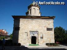 P05 [SEP-2011] Biserica domnească de la Mănăstirea Negru Vodă din Câmpulung Muscel:fațada peal cărei perete se zăresc trei pisanii