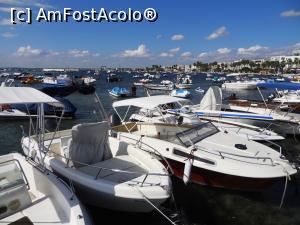 [P01] Portul cu sute de bărci - Porto Cesareo » foto by BOGDAN DSN
 - 
<span class="allrVoted glyphicon glyphicon-heart hidden" id="av813730"></span>
<a class="m-l-10 hidden" id="sv813730" onclick="voting_Foto_DelVot(,813730,21287)" role="button">șterge vot <span class="glyphicon glyphicon-remove"></span></a>
<a id="v9813730" class=" c-red"  onclick="voting_Foto_SetVot(813730)" role="button"><span class="glyphicon glyphicon-heart-empty"></span> <b>LIKE</b> = Votează poza</a> <img class="hidden"  id="f813730W9" src="/imagini/loader.gif" border="0" /><span class="AjErrMes hidden" id="e813730ErM"></span>